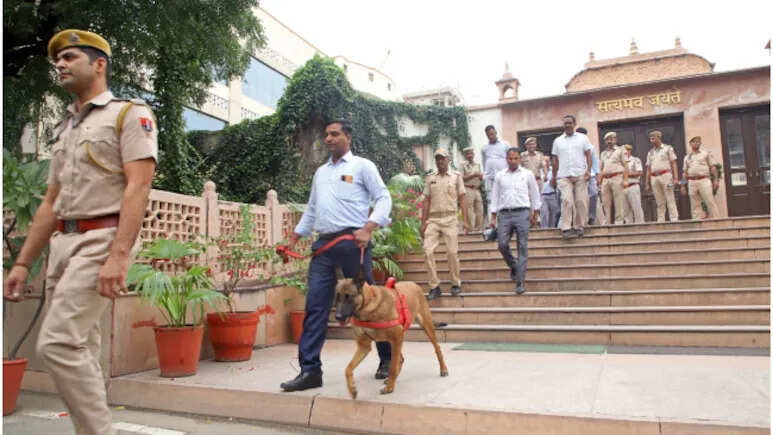 राजस्थान में 'बम धमकी' का रिकॉर्ड, साल 2025 में मिले 57 ईमेल, जयपुर हाई कोर्ट 40 दिनों में 4 बार निशाने पर