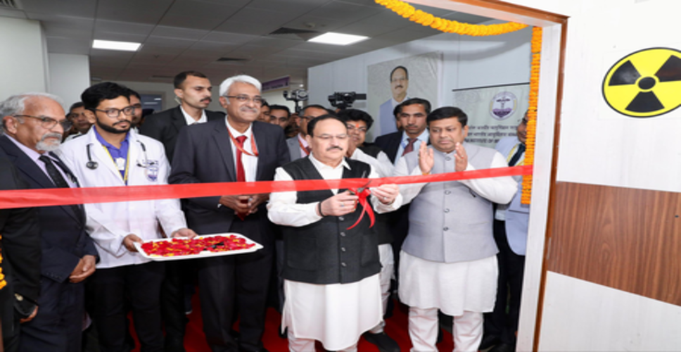 पश्चिम बंगाल: केंद्रीय स्वास्थ्य मंत्री जेपी नड्डा ने एम्स कल्याणी का दौरा किया