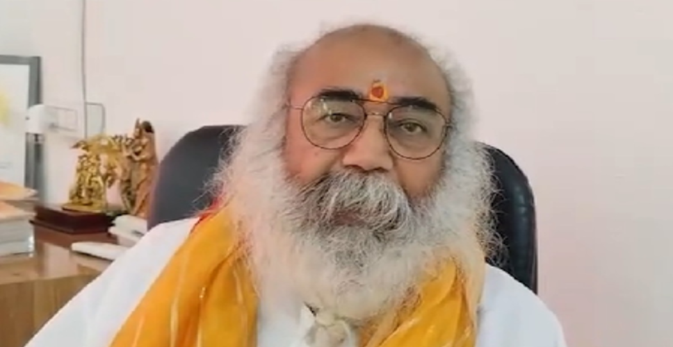 'आलोचना करना आसान, मोदी बनना मुश्किल', आचार्य प्रमोद कृष्णम ने पीएम मोदी का आभार जताया