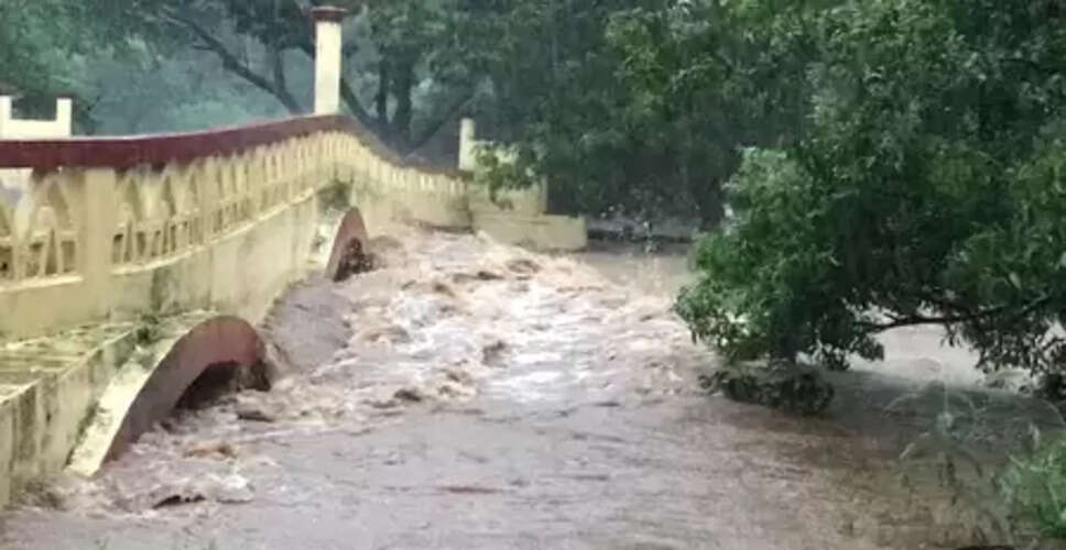 मीठी नदी सफाई घोटाले में मुंबई पुलिस ने दर्ज की पहली एफआईआर, ईओडब्ल्यू ने कई जगह पर मारे छापे