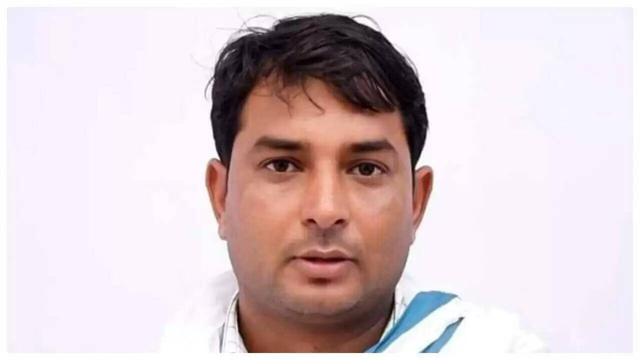 झालावाड़ स्कूल हादसे के विरोध में प्रदर्शन करने वाले नरेश मीणा को हाईकोर्ट से मिली जमानत, वीडियो में समझे क्या है पूरा मामला