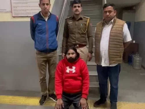 सांगानेर में लूट का खुलासा, कपड़ा खरीदने के बहाने बुलाकर की लूट, वीडियो में देखें 5 लाख लेकर भागे आरोपी अरेस्ट