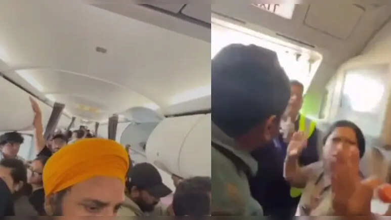 एयर इंड‍िया फ्लाइट में 3 घंटे हंगामा, जयपुर डायवर्ट होने पर पैसेंजर्स का फूटा गुस्‍सा