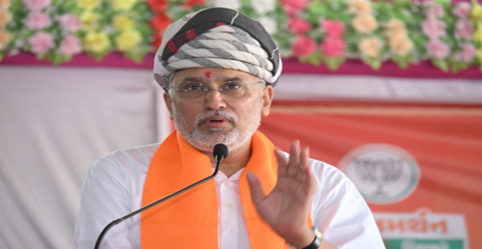 गुजरात भाजपा अध्यक्ष ने राहुल पर साधा निशाना, बोले- वे ग्रामीण गरीबी को कभी नहीं समझ सकते हैं