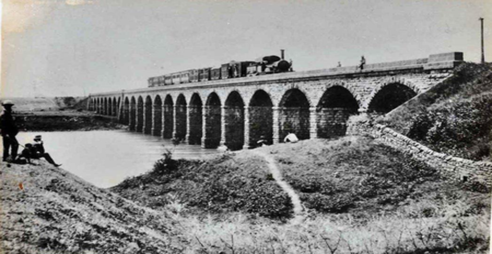 इतिहास के पन्नों में 16 अप्रैल: जब तीन इंजनों की गूंज से शुरू हुआ भारतीय रेल का सफर