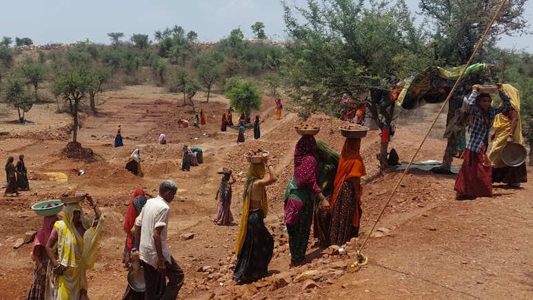 डूंगरपुर में मनरेगा भगवान भरोसे पर, बजट के अभाव में दम तोड़ रही है योजना