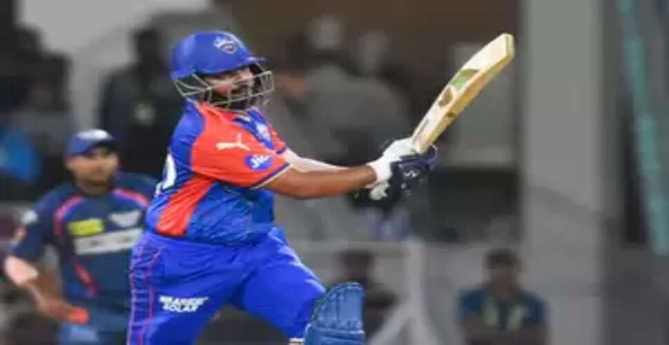 'अनसोल्ड' रहने पर मायूस थे पृथ्वी शॉ, दिल्ली कैपिटल्स ने खरीदा तो 'डिलीट' करनी पड़ी इंस्टा स्टोरी