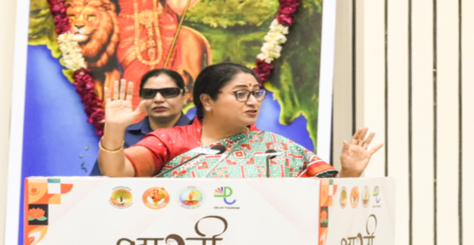 महिलाएं परंपरा की ही नहीं, बल्कि परिवर्तन की वाहिकाएं भी हैं: सीएम रेखा गुप्ता