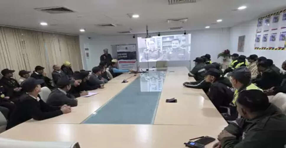 गणतंत्र दिवस समारोह से पहले दिल्ली पुलिस ने चलाया जन-जागरूक कार्यक्रम