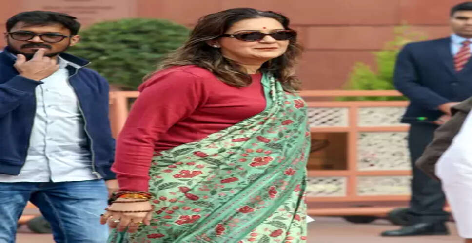 जेएनयू में इस तरह की नारेबाजी सही नहीं है: प्रियंका चतुर्वेदी