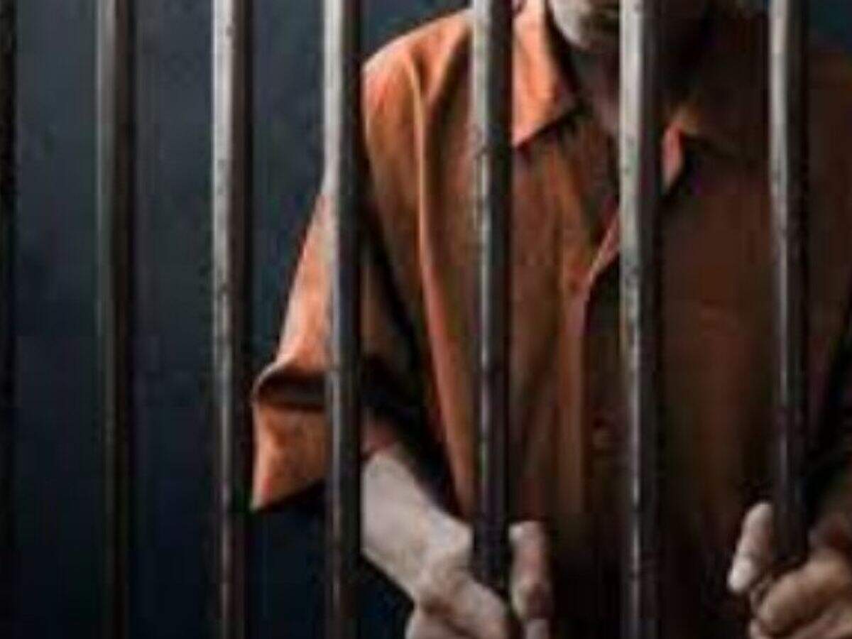 जयपुर में युवती को दोस्ती के लिए परेशान कर रहा था युवक, वीडियो में जाने मना करने पर फोटो वायरल करने की धमकी; कालिका टीम ने दबोचा