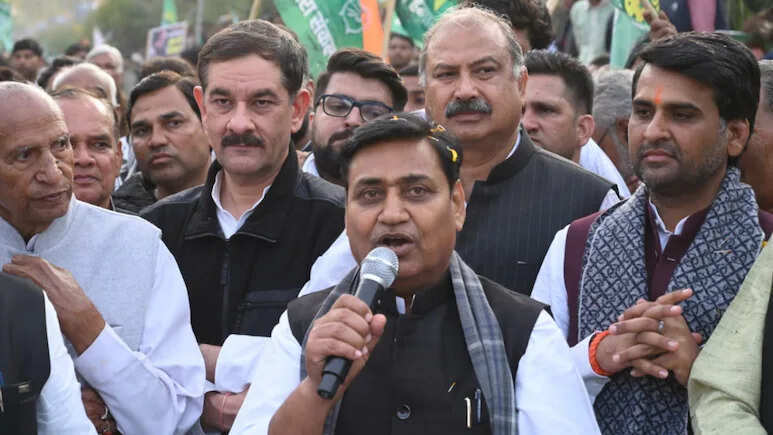 कांग्रेस के 8 जिला अध्यक्षों को नोटिस की तैयारी, पीसीसी चीफ डोटासरा का बड़ा बयान