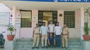 जयपुर में ब्लाइंड मर्डर का 4 घंटे में खुलासा, फुटेज में देंखे भतीजे ने साथी संग पत्थर से की चाचा की हत्या, बिहार भागने से पहले दोनों गिरफ्तार