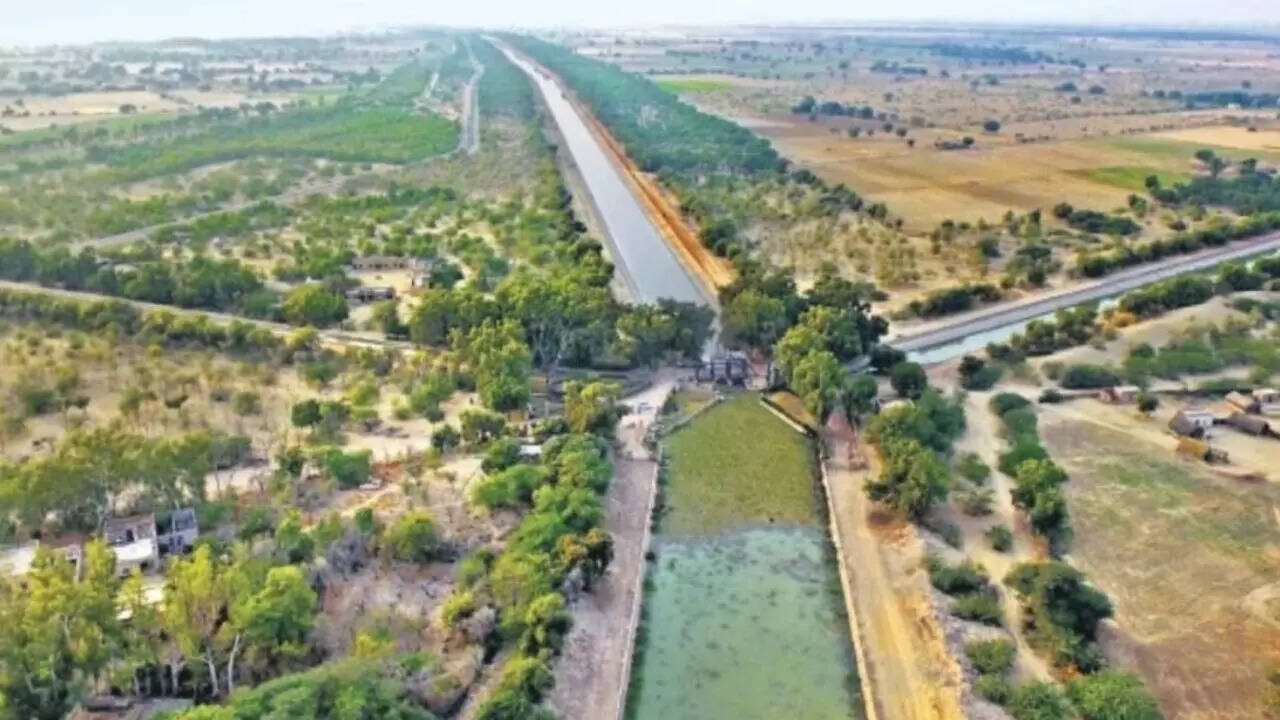 भारत की सबसे बड़ी नहर कैसे बनी ? 3 मिनट की डॉक्यूमेंट्री में देखिये&nbsp;अंग्रेजों के सपने से लेकर इंदिरा गांधी के नाम तक की ऐतिहासिक यात्रा