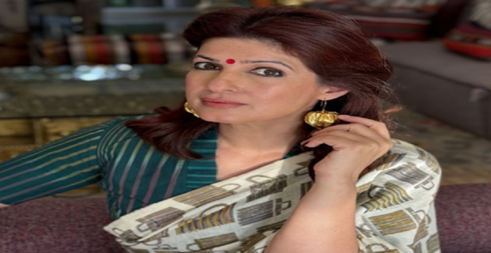 मौजूदा हालात पर ट्विंकल खन्ना की मजाकिया टिप्पणी, भारत की कूटनीति गुजराती गरबे जैसी