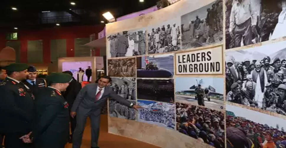 सेना प्रमुख ने विश्व पुस्तक मेले का किया दौरा, बोले- भारत का भविष्य युवाओं में निहित