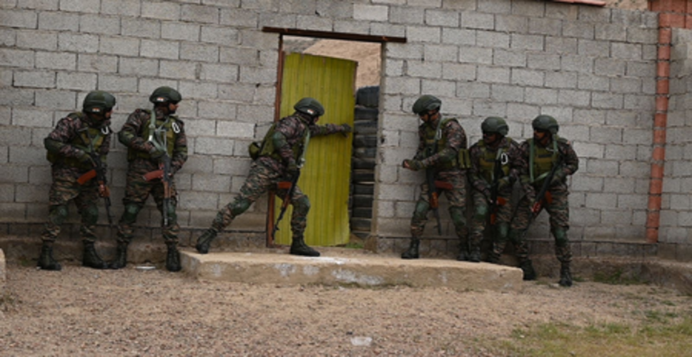 उज्बेकिस्तान में युद्धाभ्यास, दोनों हाथों से फायरिंग, रॉकेट, ड्रोन व आतंकी ठिकानों पर वार