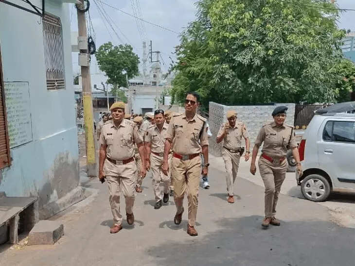 डीडवाना में निकाय चुनाव को लेकर पुलिस अलर्ट, कुचामनसिटी में निकाला गया फ्लैग मार्च