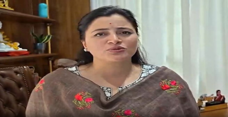 नासिक टीसीएस मामले पर बोलीं नवनीत राणा, 'हिंदू बेटियों पर जुल्म बर्दाश्त नहीं'