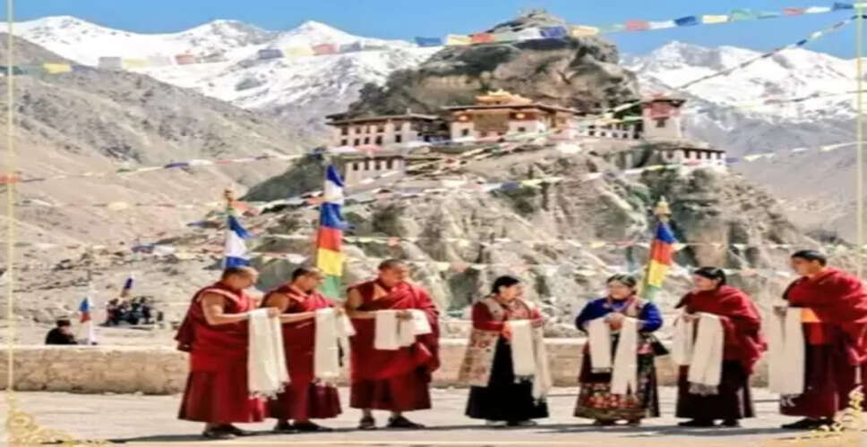 लद्दाख के लेफ्टिनेंट गवर्नर ने लोसर पर्व पर दी शुभकामनाएं, शांति-समृद्धि की कामना