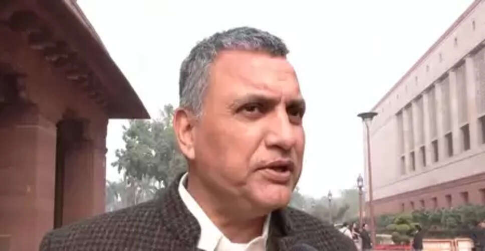 हिजाब विवाद : सीएम नीतीश कुमार पर भड़के सांसद सुधाकर सिंह, बोले- मानसिक रूप से अस्थिर