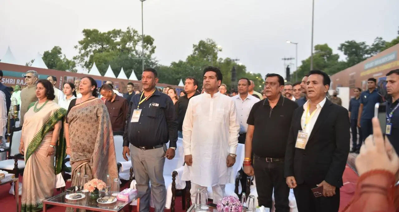 ‘ऑपरेशन सिंदूर’ की पहली वर्षगांठ पर जयपुर में भव्य आयोजन, वीडियो में देंखे रक्षा मंत्री और तीनों सेनाएं होंगी शामिल