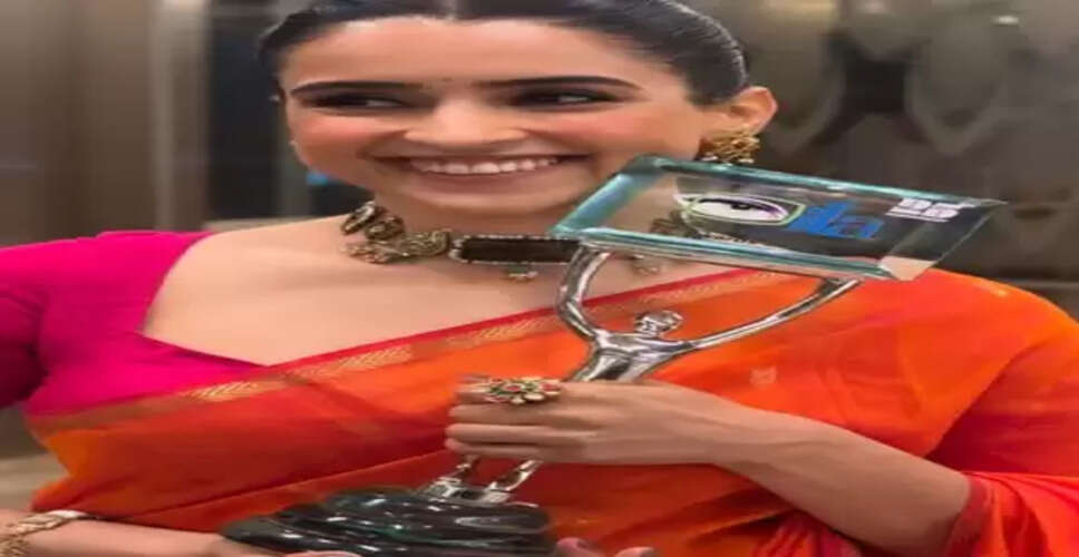 सान्या मल्होत्रा के लिए दिसंबर का महीना लकी, 'मिसेज' के लिए भी मिला अवॉर्ड