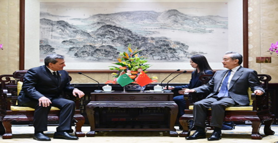 चीनी विदेश मंत्री ने तुर्कमेनिस्तान के उप प्रधानमंत्री और विदेश मंत्री से मुलाकात की