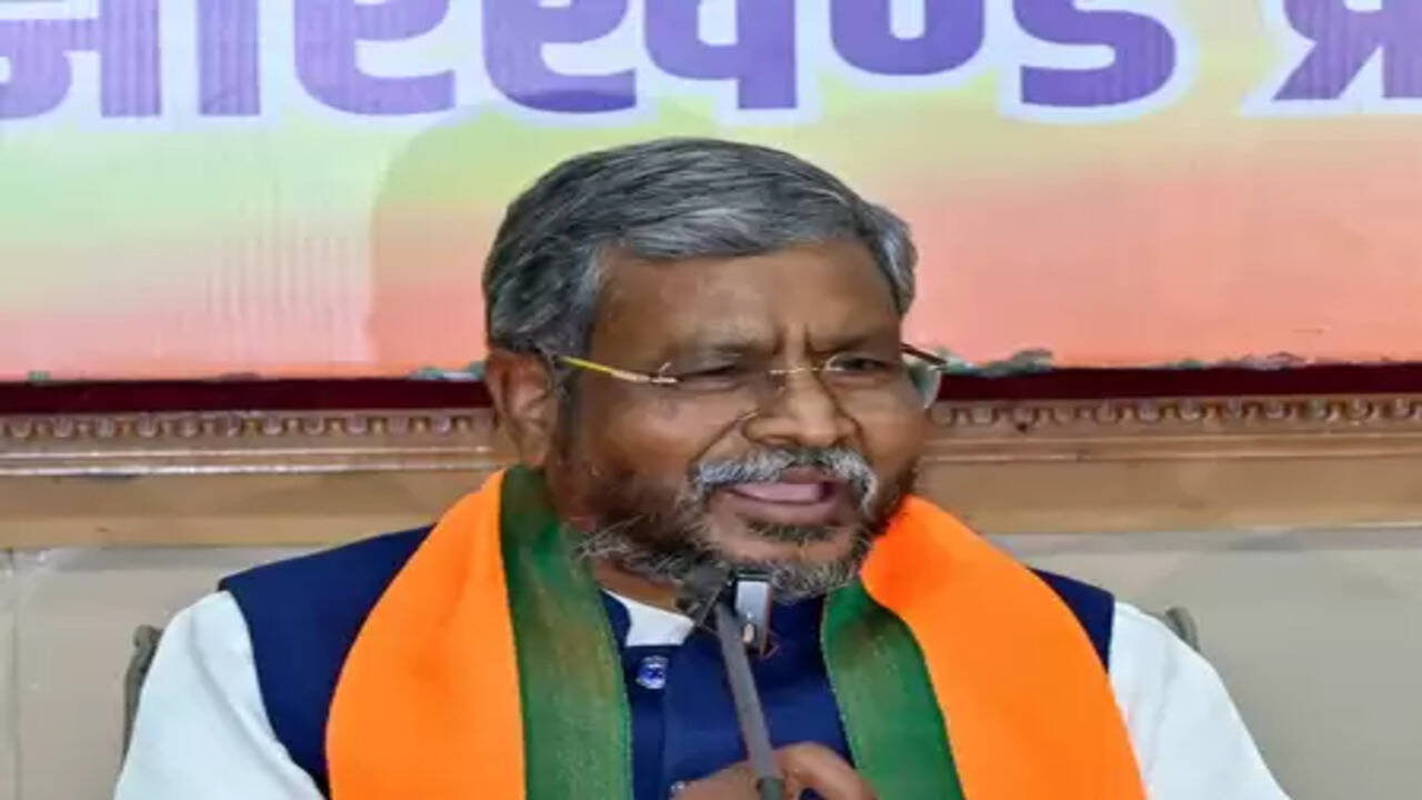 महीनों से पेंशन रोके जाने पर बाबूलाल मरांडी का झारखंड सरकार पर हमला, तत्काल भुगतान की मांग