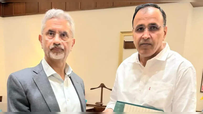 विदेश मंत्री जयशंकर से मिले सांसद उम्मेदाराम बेनीवाल, कतर में मृत युवक लाश राजस्‍थान लाने की मांग