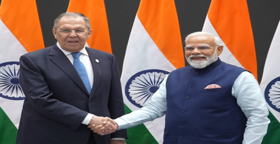 रूस के विदेश मंत्री लावरोव ने प्रधानमंत्री मोदी से की मुलाकात, वैश्विक और क्षेत्रीय मुद्दों पर हुई बात