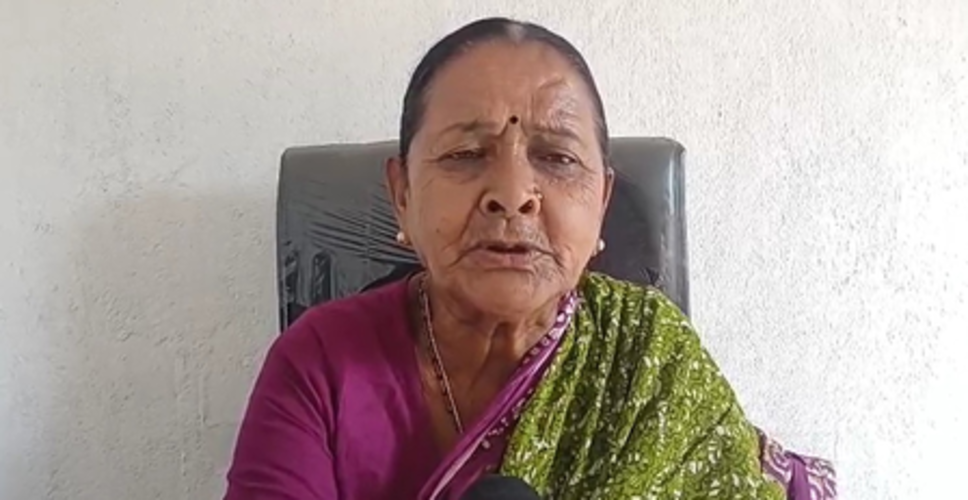 झारखंड : पद्मश्री छुटनी महतो ने महिला आरक्षण बिल का किया समर्थन, कांग्रेस की चुप्पी पर उठाए सवाल