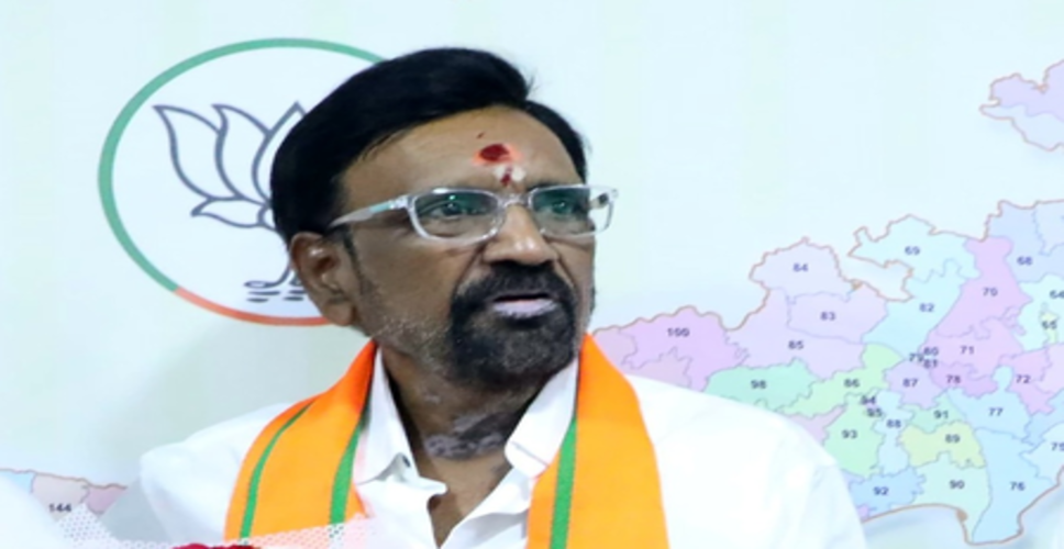 राज्यसभा में पक्ष-विपक्ष में टकराव, नेताओं के विदेश में दिए बयानों पर तकरार