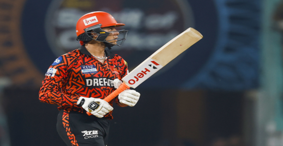 आरसीबी बनाम एसआरएच: पहले मैच में अभिषेक शर्मा फ्लॉप, ट्रेविस हेड ने भी किया निराश