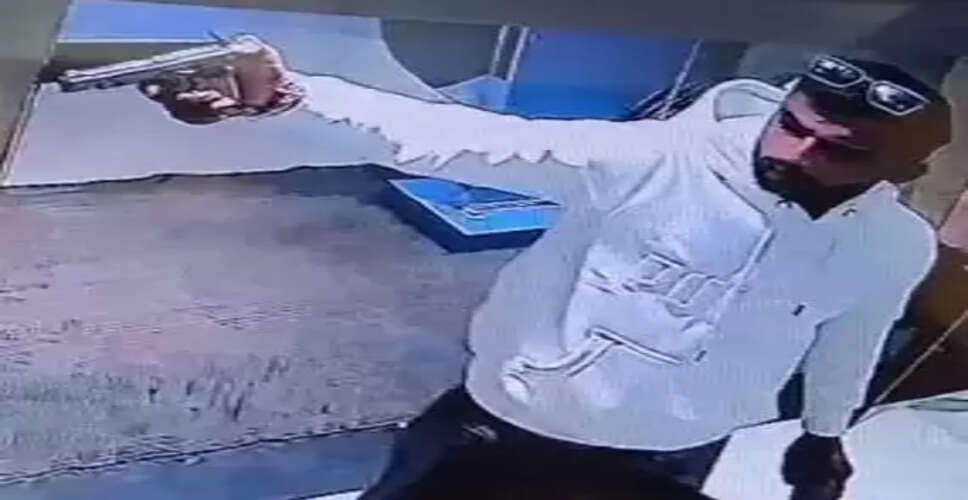 बोकारो में टास्क फोर्स के नाम पर तनिष्क शोरूम में डकैती की कोशिश नाकाम