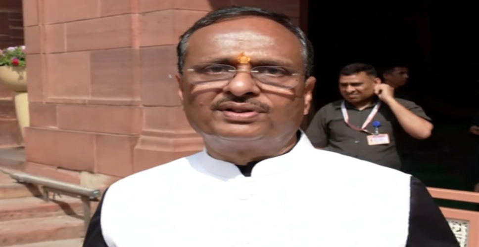 गंगा का सनातन धर्म में विशेष महत्व, इसे अपवित्र करना सही नहीं : दिनेश शर्मा