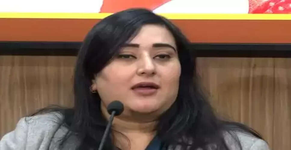 &lsquo;आप&rsquo; अपनी गलतियों पर उद्दंडता का आवरण डालती है: बांसुरी स्वराज