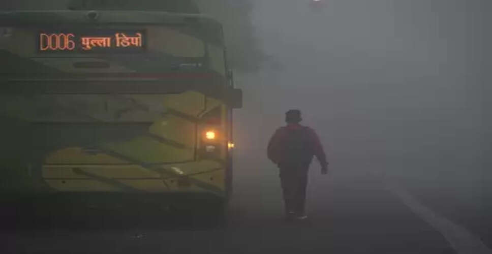 दिल्ली में प्रदूषण के खिलाफ अभियान तेज, एक दिन में 28 बसें जब्त