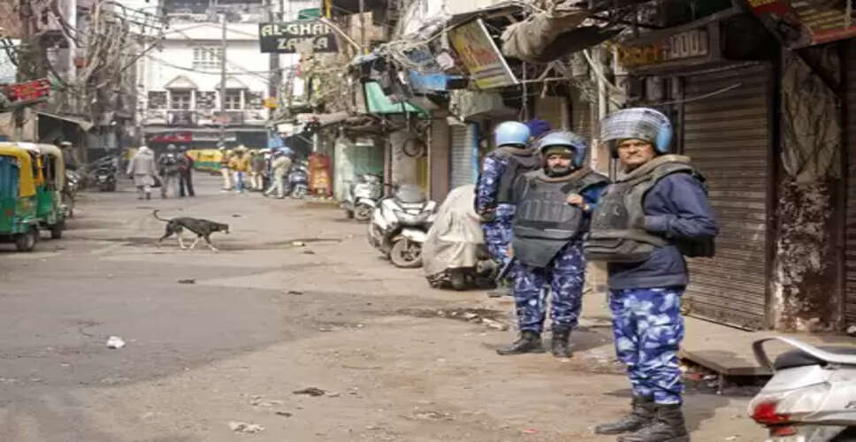 दिल्ली तुर्कमान गेट मामला: पुलिस ने यूट्यूबर सलमान की तलाश तेज की, माहौल बिगाड़ने की कोशिश का आरोप