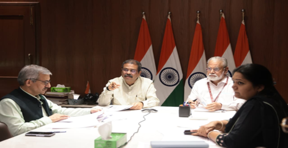 नीट यूजी 2026 पुनर्परीक्षा की तैयारियों की समीक्षा