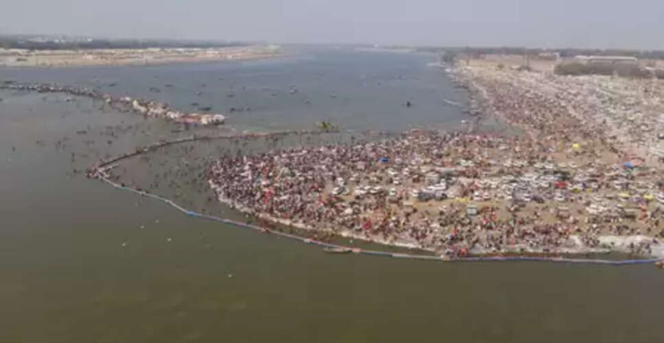 प्रशासन ने मेले में हीटर और छोटे एलपीजी सिलेंडर पर लगाई पाबंदी तो उपलों और मिट्टी के चूल्हों की बढ़ी मांग