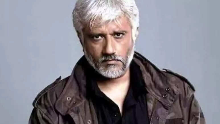 पत्नी पर बायोपिक चाहते थे उदयपुर के डॉ. अजय मुर्डिया, हुई 30 करोड़ की धोखाधड़ी, फिल्ममेकर विक्रम भट्ट गिरफ्तार