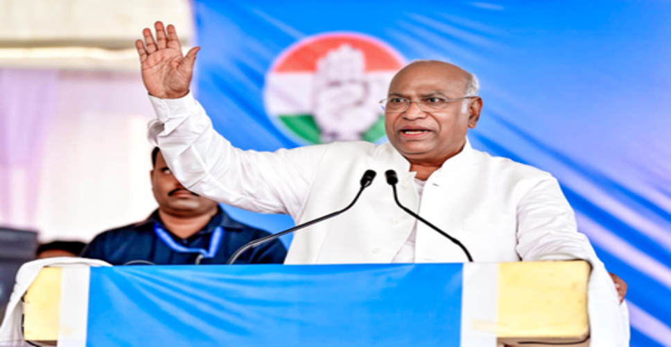 मल्लिकार्जुन खड़गे की अपील- बंगाल में दूसरे चरण के मतदान में बिना डर के करें वोट, युवाओं से बढ़-चढ़कर भागीदारी का आग्रह