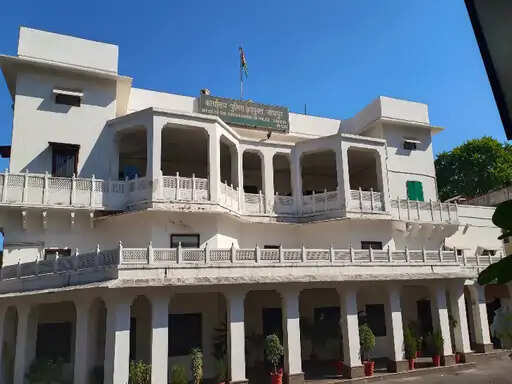 पूर्व राजपरिवार की जमीनों के फर्जी डॉक्यूमेंट बनाने का आरोप, पूर्व महाराजा गजसिंह की पावर ऑफ अटॉर्नी के गलत इस्तेमाल का मामला दर्ज
