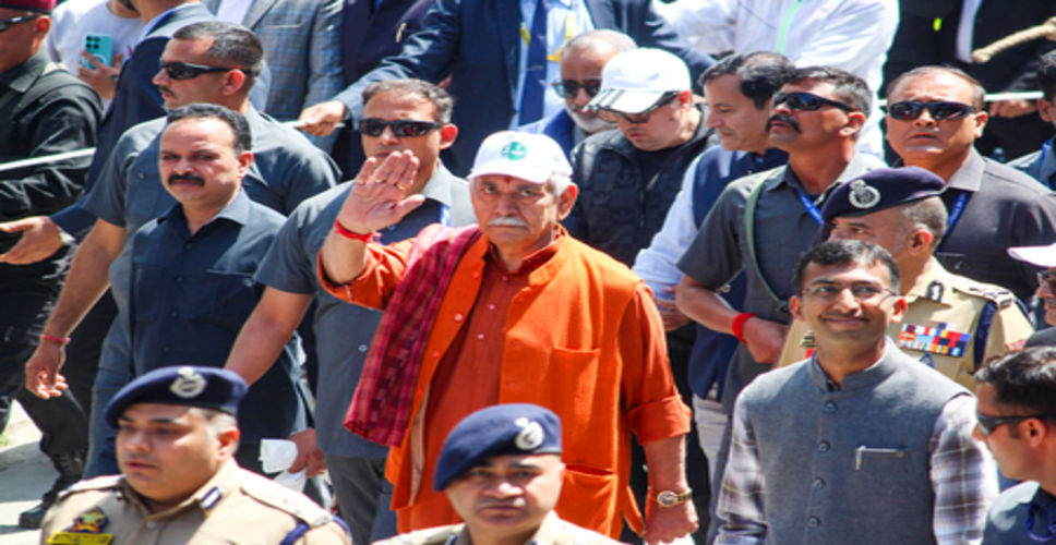 जम्मू-कश्मीर : उपराज्यपाल मनोज सिन्हा ने नशा-विरोधी अभियान शुरू किया, नार्को-आतंकवाद के प्रति 'जीरो टॉलरेंस'