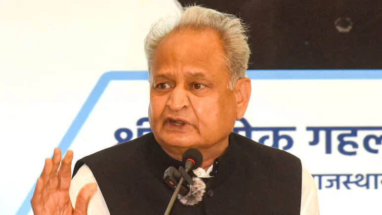 बीदासर के ‘द रॉयल ट्रीट’ होटल में अंधाधुंध फायरिंग, कारोबारी समेत चार घायल