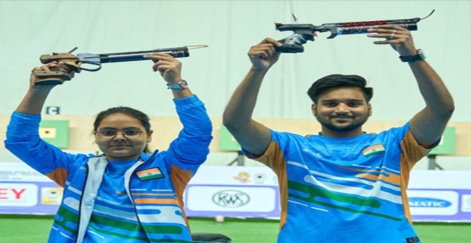 आईएसएसएफ जूनियर वर्ल्ड कप: वंशिका और चिराग ने जीता गोल्ड, शीर्ष पर भारत