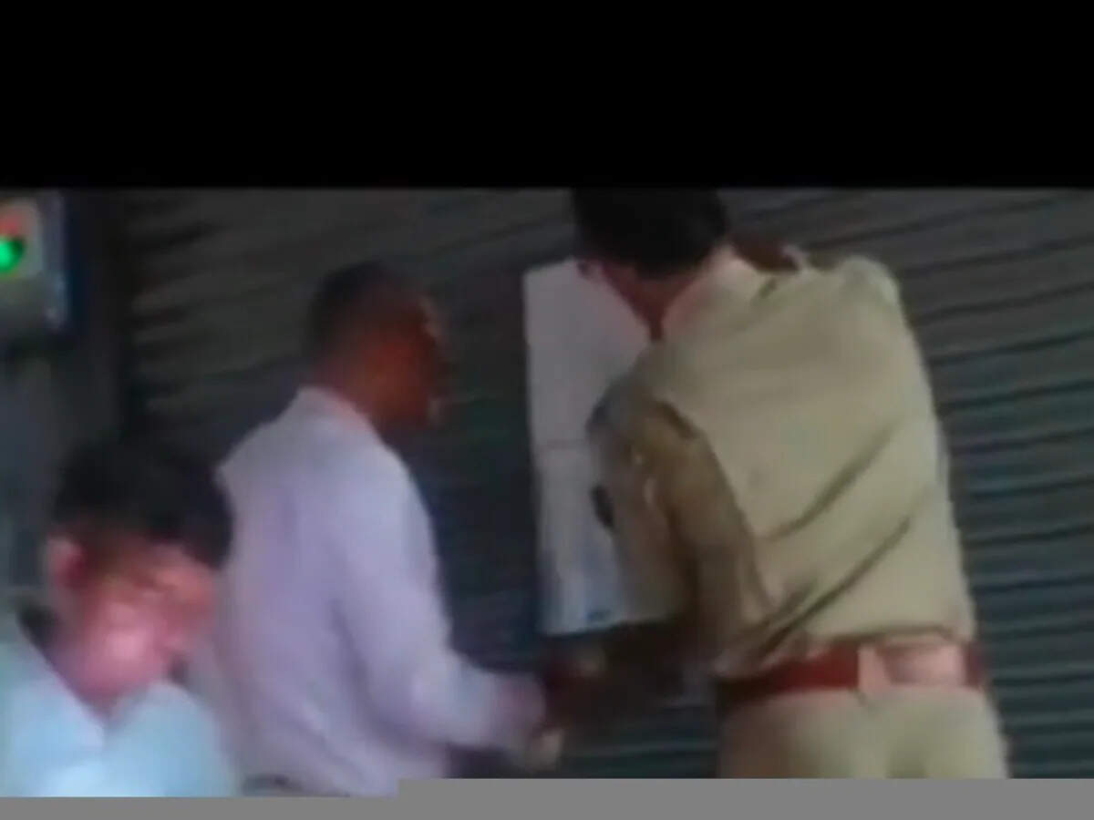 जयपुर में निर्दलीय प्रत्याशी की दुकान GST विभाग ने की सीज, कार्रवाई से गरमाई सियासत; सैनी ने लगाए गंभीर आरोप