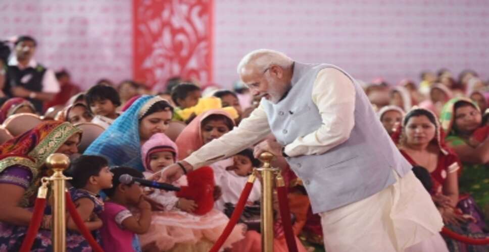 'भारत की नारीशक्ति राष्ट्र निर्माण की आधारशिला', प्रधानमंत्री मोदी ने गिनाईं 12 साल की उपलब्धियां