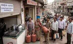 राजस्थान में गैस किल्लत का असर: रेस्टोरेंट बंद, वीडियो में देंखे घरेलू और व्यावसायिक उपयोग प्रभावित